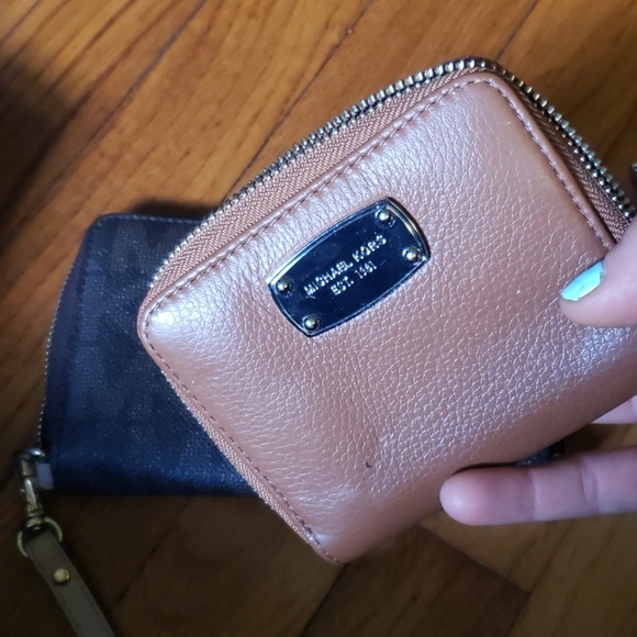 wallets - Picture 3 of 4